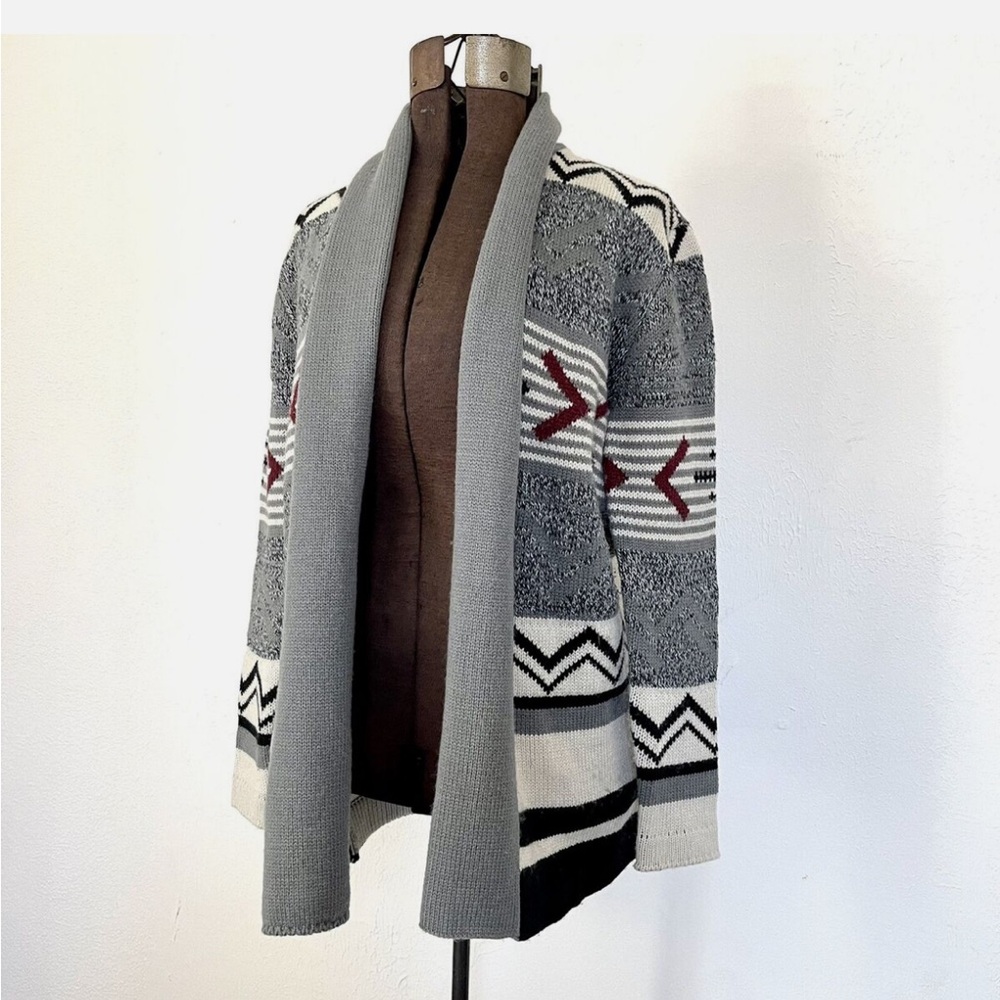 Cupcakes and Cashmere Womens Cardigan Size M Grey Open Front Tribal Aztec Wool